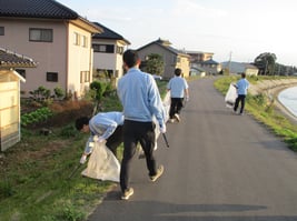 SII栃木事業所地域清掃_活動中2